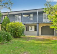 Bonny Beach House Holiday accommodation with pool - Rental Cars