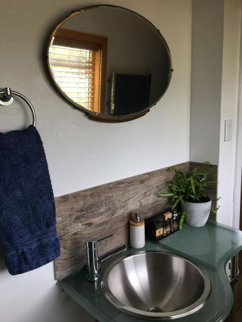 Springmead Rustic Cabin - Rental Cars 3