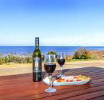 High Tide Wallaroo Beachfront Property Pet Friendly - Rental Cars