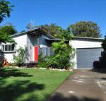 10 Double Island Drive Modern family home centrally located swimming pool  outdoor area - Rental Cars