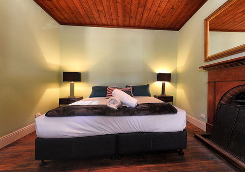 Ventnor Guest House - Rental Cars 2