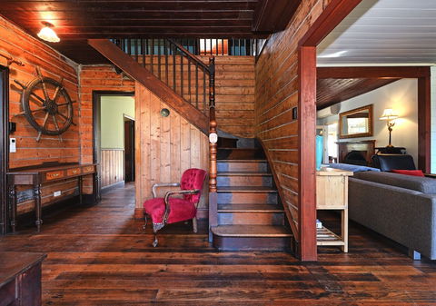 Ventnor Guest House - Rental Cars 0