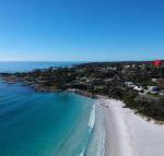 GRANITE BEACH HOUSE at Bay of Fires - Rental Cars