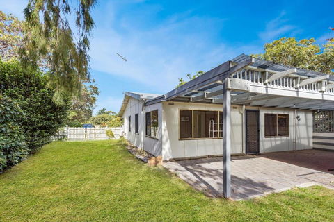 Kambera Pet Friendly Cottage On Raymond Island - Rental Cars 6