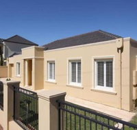 Glenelg Private Studio - Rental Cars