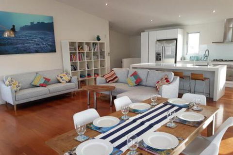 Dream Catcher Beach House Shellharbour - Rental Cars 0