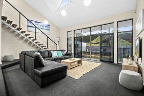 Beachside At Sapphire - Rental Cars 6