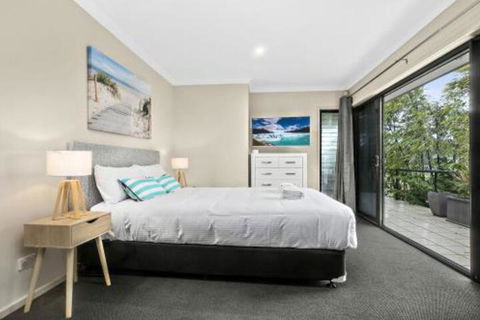 Beachside At Sapphire - Rental Cars 7