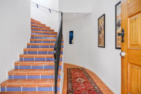 Villa Provence Coffs Harbour - Rental Cars 1