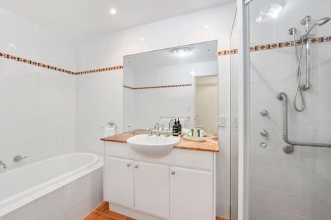 Villa Provence Coffs Harbour - Rental Cars 4