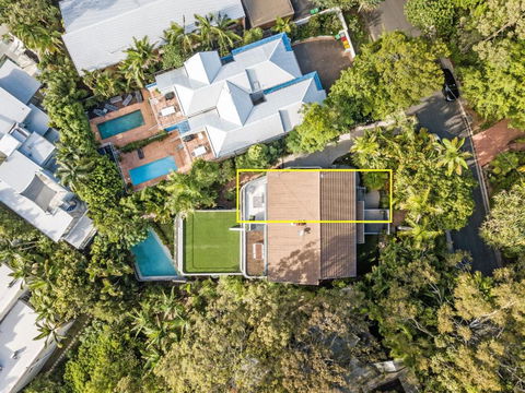 A Little Cove Treasure Noosa Heads - Rental Cars 3
