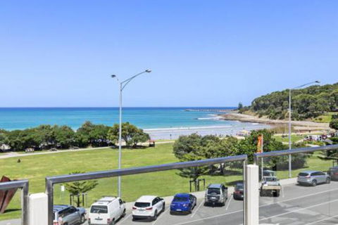 WATERFRONT SEVEN In The Heart Of Lorne - Rental Cars 3