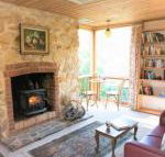 Adelaide Hills Camellia Cottage WiFi - Rental Cars