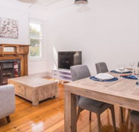 Beautiful Pre-loved Ashfield 4 Bedroom Home - Rental Cars