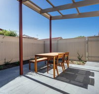 Noosa on Moseley Close to Beach Wifi Nespresso - Rental Cars
