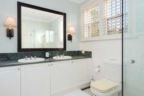 Vaucluse Manor H327 - Rental Cars 7