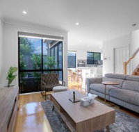 Impressive  Spacious new Townhousepreston - Rental Cars