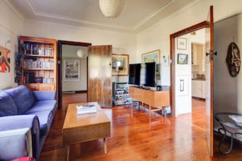 Deckhouse - Rental Cars 0