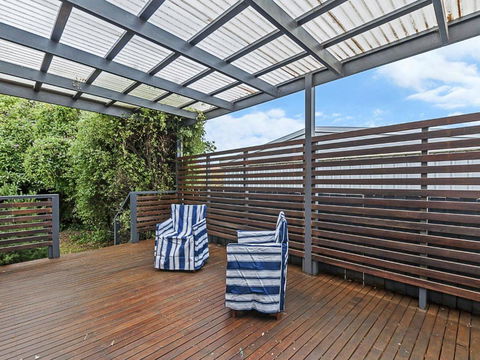 GUILDFORD COTTAGE - Rental Cars 3
