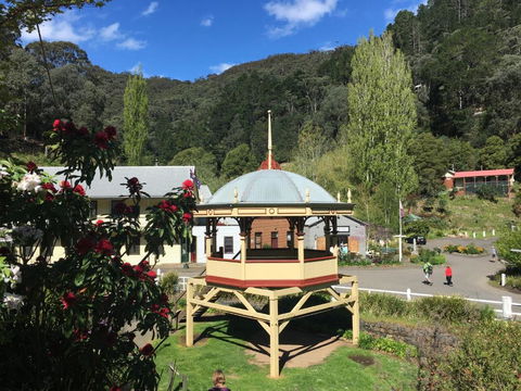 Walhalla Coach House - Rental Cars 3