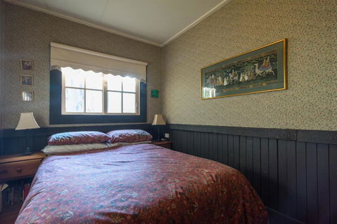 Walhalla Coach House - Rental Cars 2
