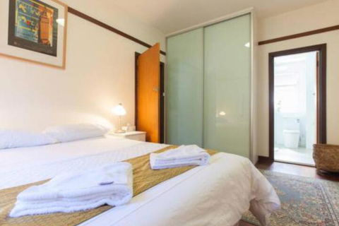 Broadway Apartments - Rental Cars 4