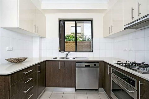 Walking Distance To Coogee Beach MOUNT - Rental Cars 6