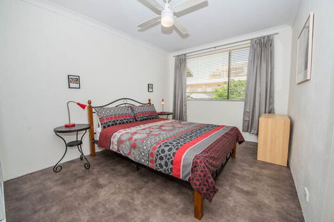 Kimbriki Unit 8 Shoal Bay - Rental Cars 4