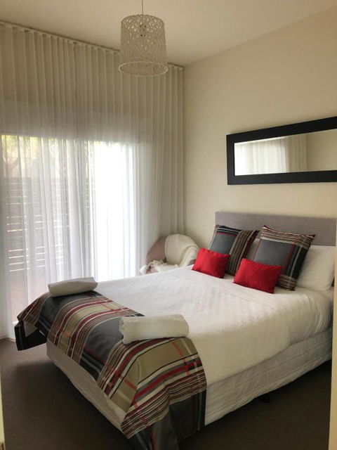 Exclusive Anglesea River Beach Apartment - Rental Cars 3