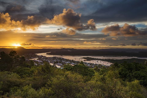 Footsteps To The Heart Of Noosa And A View! - Rental Cars 6