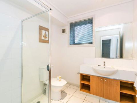 APARTMENT 10 PACIFIC APARTMENTS FREE WIFI! - Rental Cars 4