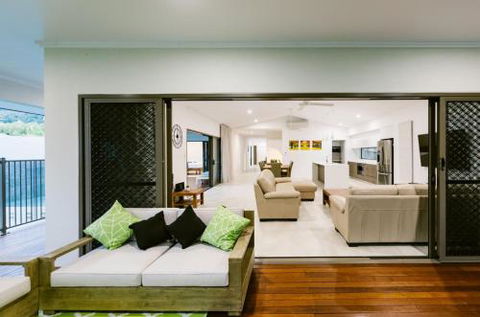 PARKVIEW At PALM COVE - Rental Cars 2