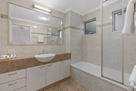 Charming Noosa Heads Apartment Laguna Bay Views Unit 6 Taralla 18 Edgar Bennett Avenue - Rental Cars 6