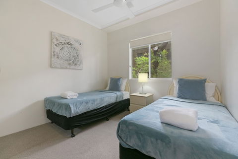 Charming Noosa Heads Apartment Laguna Bay Views Unit 6 Taralla 18 Edgar Bennett Avenue - Rental Cars 3