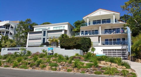 Impressive Views Of Noosa Unit 8 Taralla 16 Edgar Bennett Avenue Noosa Heads - Rental Cars 1