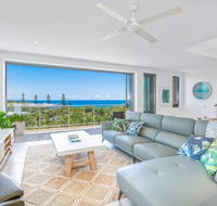 Unit 6 Rainbow Sea Rainbow Beach Amazing Ocean Views Aircon Wi Fi Pool Walk to Beach - Rental Cars