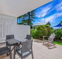 Unit 7 Plantation Resort Rainbow Beach Air conditioned Pool  outdoor spa Plantation Resort - Rental Cars