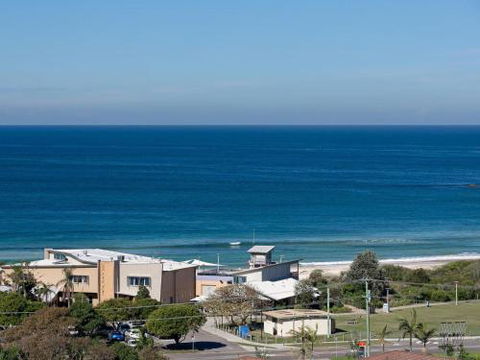 Venabu On Garuwa 20 Garuwa Street Spectacular House With Fabulous Views - Rental Cars 2