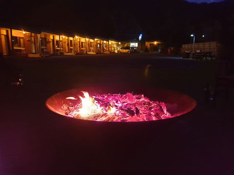 Halls Gap Motel - Rental Cars 1