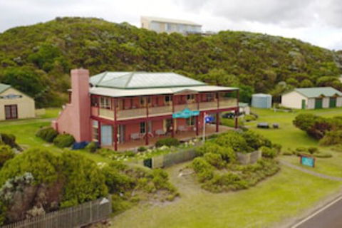 Cape Bridgewater Sea View Lodge - Rental Cars 0