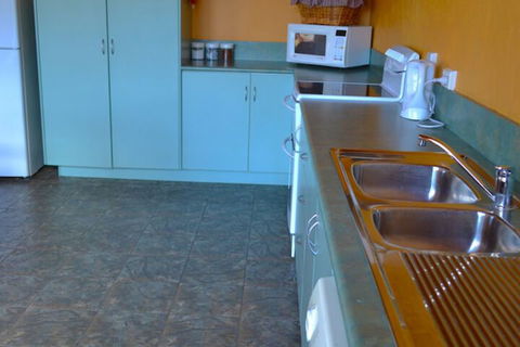 Cape Bridgewater Sea View Lodge - Rental Cars 6