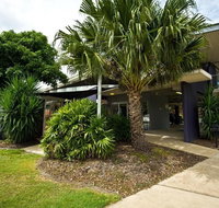 Rocklea International Motel - Rental Cars