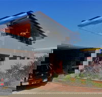 Mahogany Motel - Rental Cars