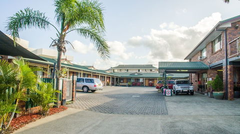 Arabella Motor Inn - Rental Cars 0