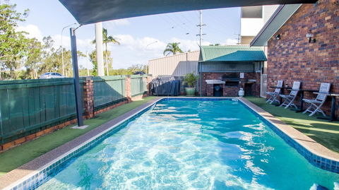Arabella Motor Inn - Rental Cars 6