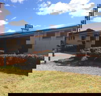 James Street Motor Inn - Rental Cars
