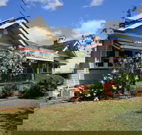Melville House - Rental Cars