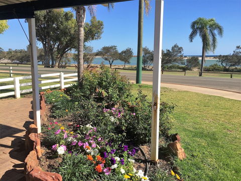 Kalbarri Seafront Villas - Rental Cars 0