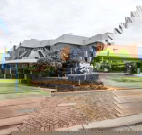 Dubbo RSL Club Motel - Rental Cars