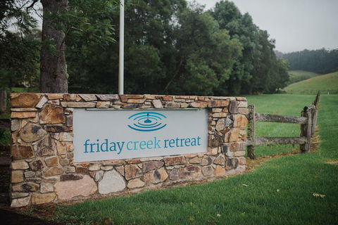Friday Creek Retreat - Rental Cars 7